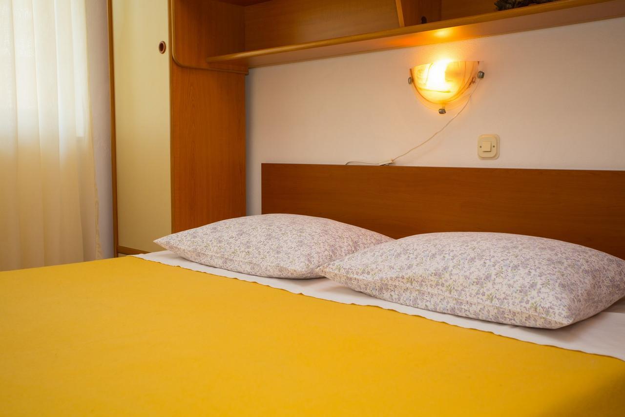 Apartments Tanja ポドゥゴラ エクステリア 写真