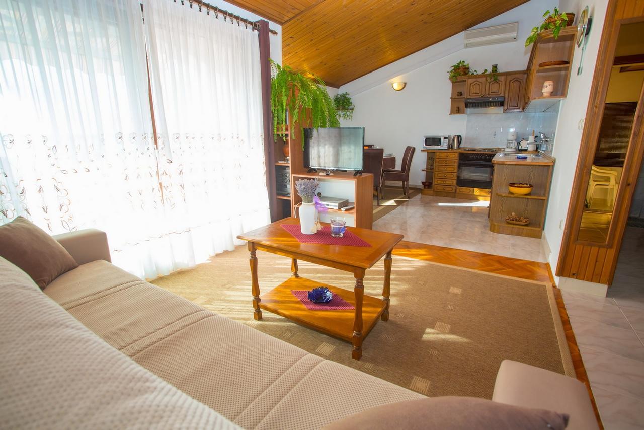 Apartments Tanja ポドゥゴラ エクステリア 写真