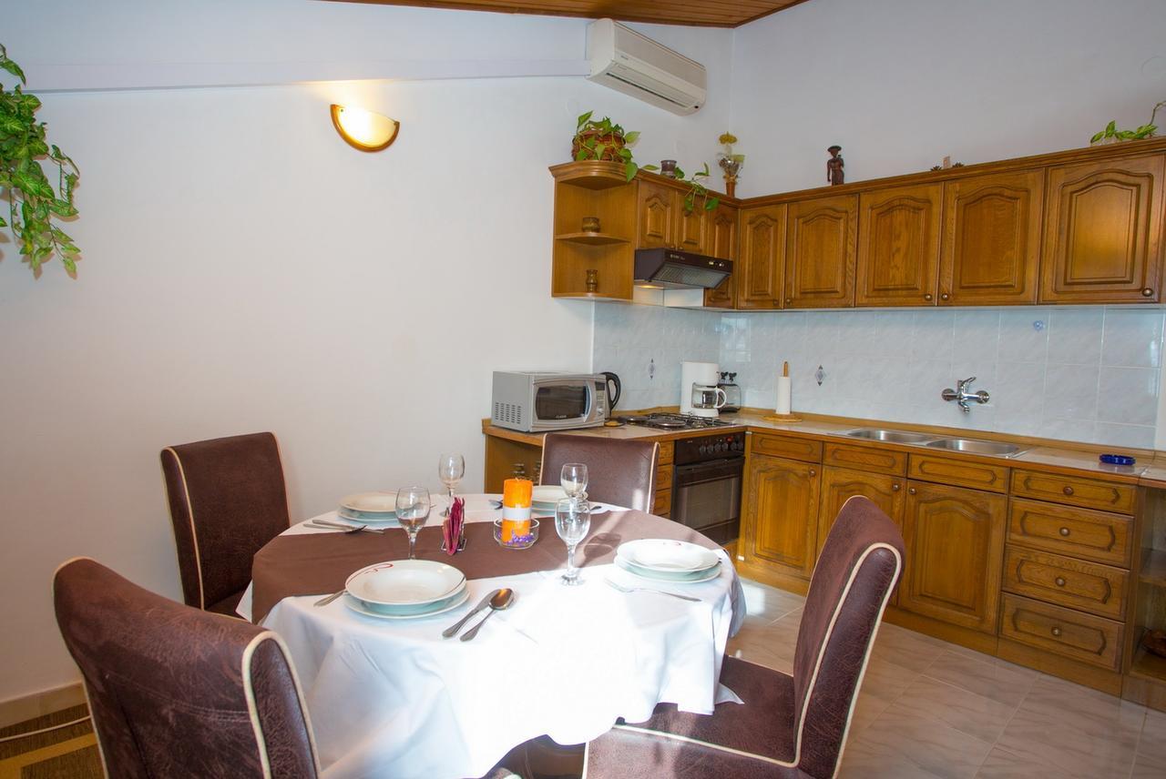 Apartments Tanja ポドゥゴラ エクステリア 写真