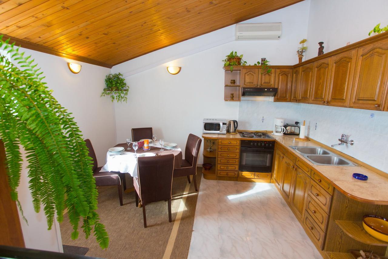 Apartments Tanja ポドゥゴラ エクステリア 写真